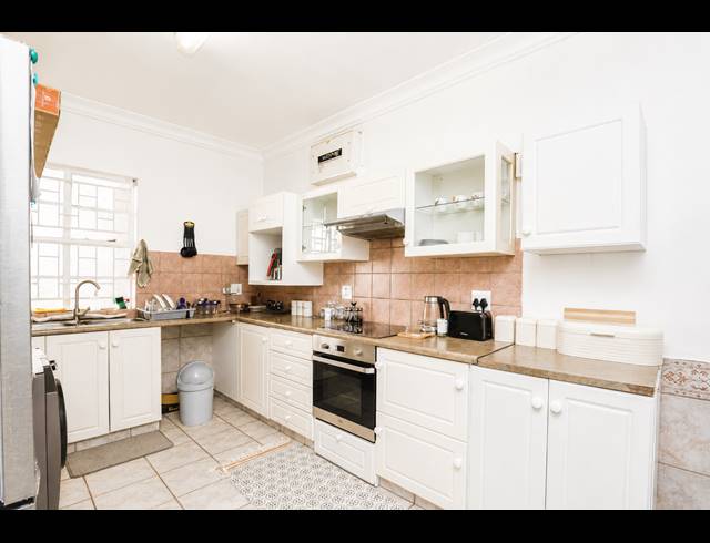 1.5 BEDROOM APARTMENT FOR SALE IN MUSGRAVE